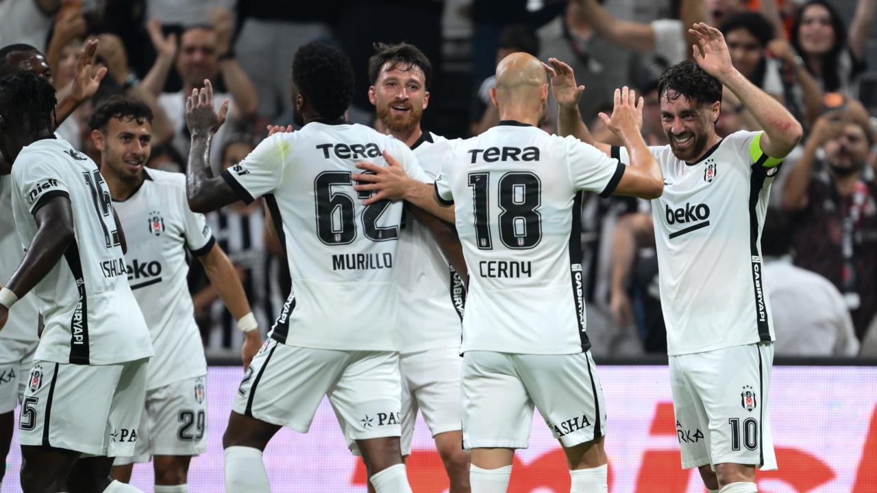 Beşiktaş, Midtjylland'ı 10 mağlup etti
