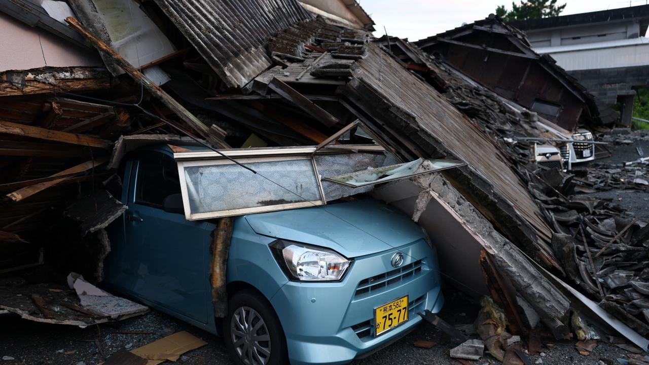 Japonya'da 7,1 büyüklüğündeki depremde ölenlerin sayısı 14'e yükseldi